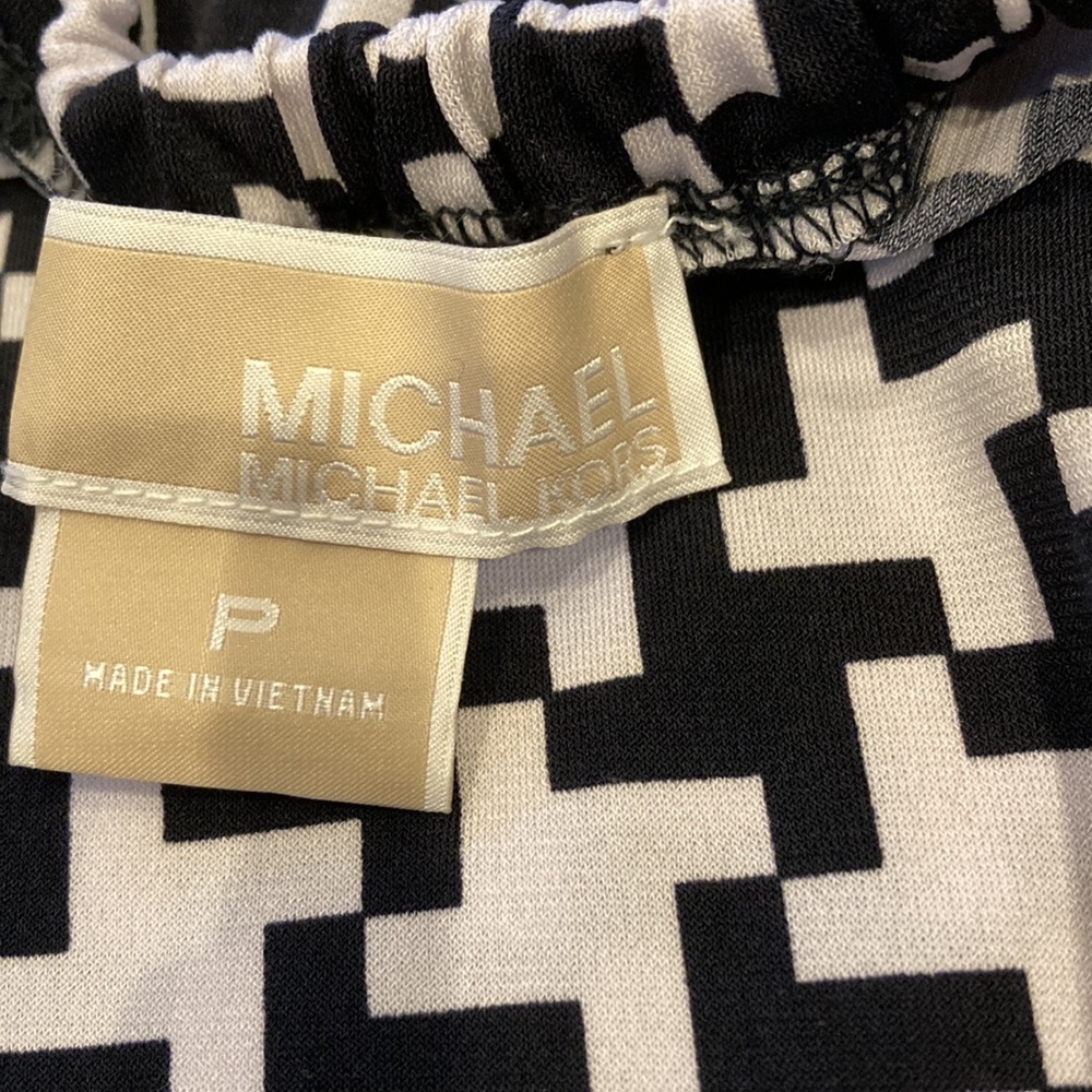 Micheal Kors blouse - Picture 4 of 10